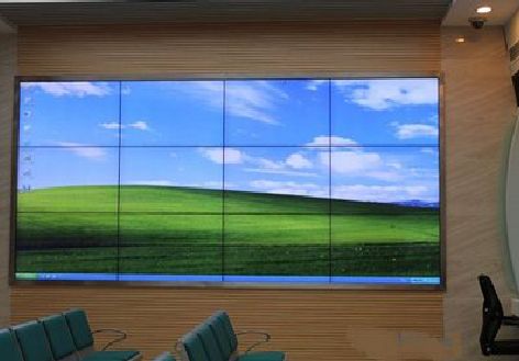 福贡液晶拼接屏的另类用法。